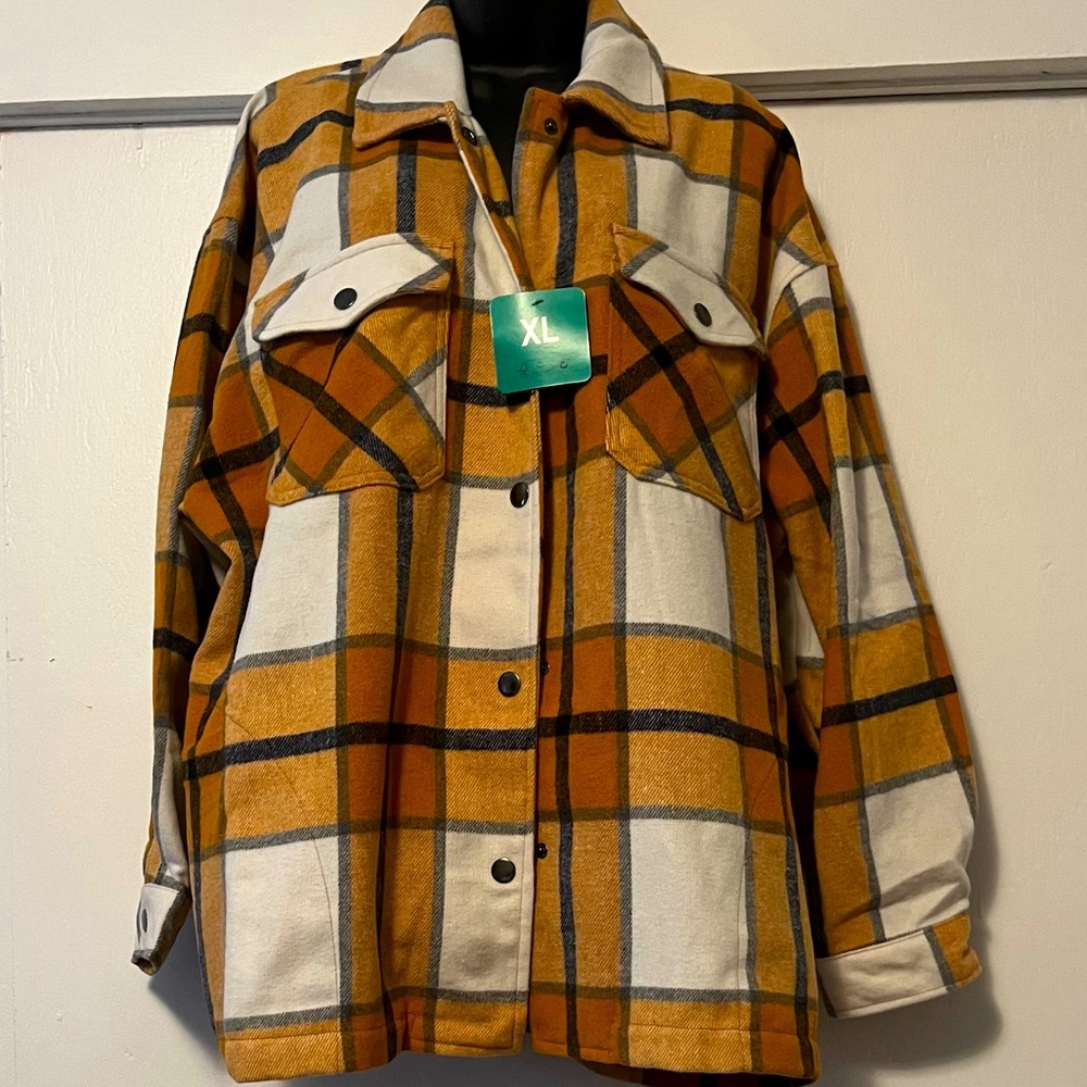 Long sleeve snap button plaid flannel shirt warm and comfy